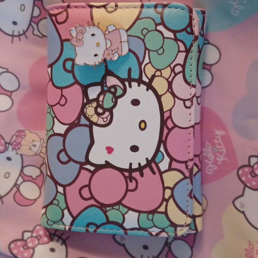 New Whimsical Hello Kitty Tote, Wallet and Brooch